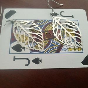 Leaf dangle earrings
